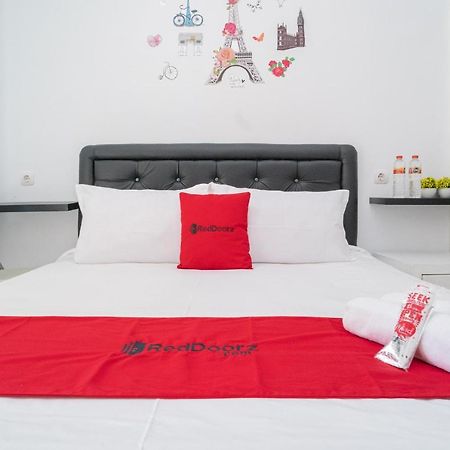 Hotel Reddoorz Syariah At Winong Nganjuk Extérieur photo