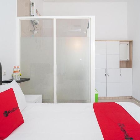 Hotel Reddoorz Syariah At Winong Nganjuk Extérieur photo
