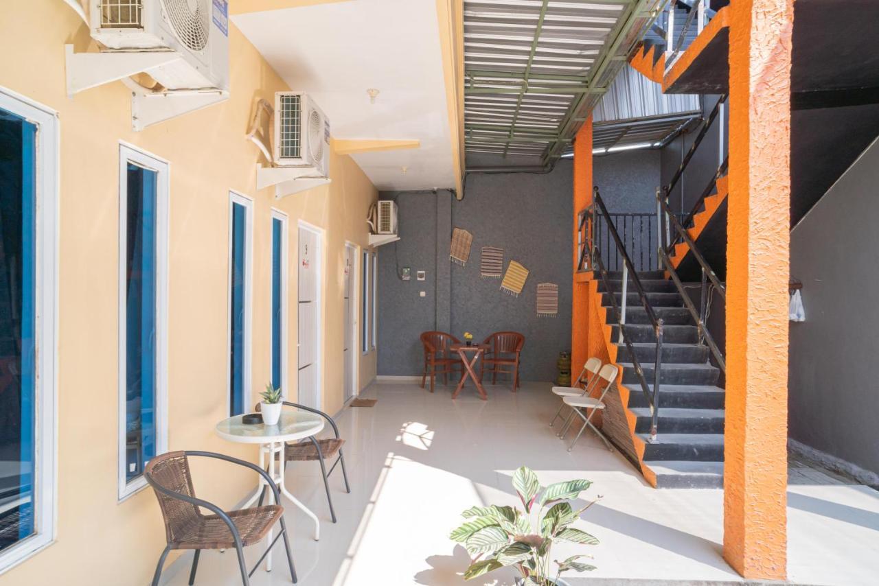 Hotel Reddoorz Syariah At Winong Nganjuk Extérieur photo