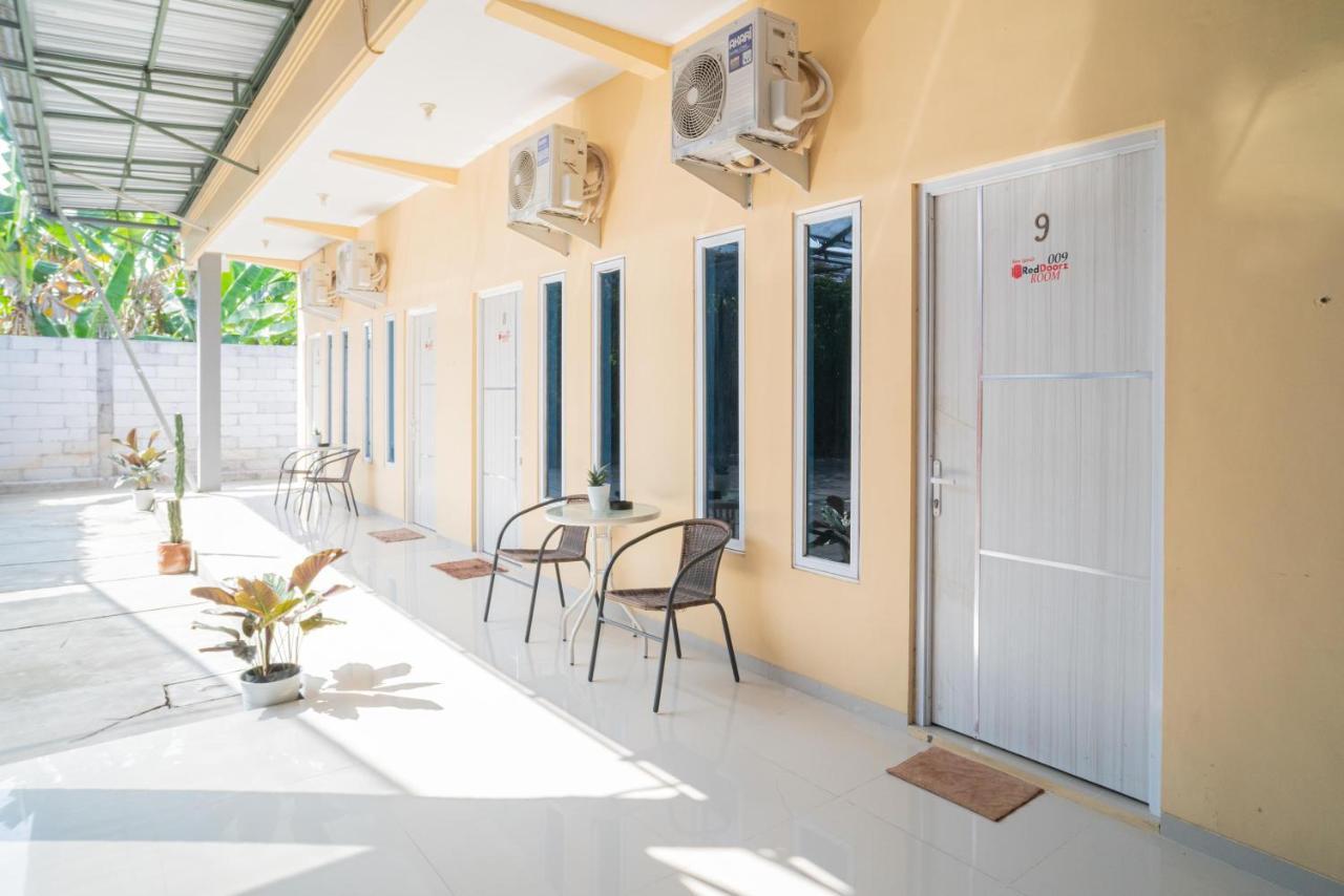 Hotel Reddoorz Syariah At Winong Nganjuk Extérieur photo
