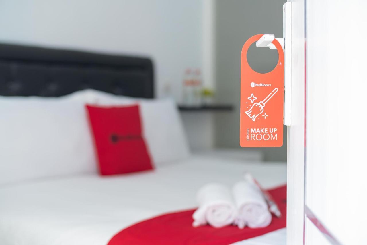 Hotel Reddoorz Syariah At Winong Nganjuk Extérieur photo