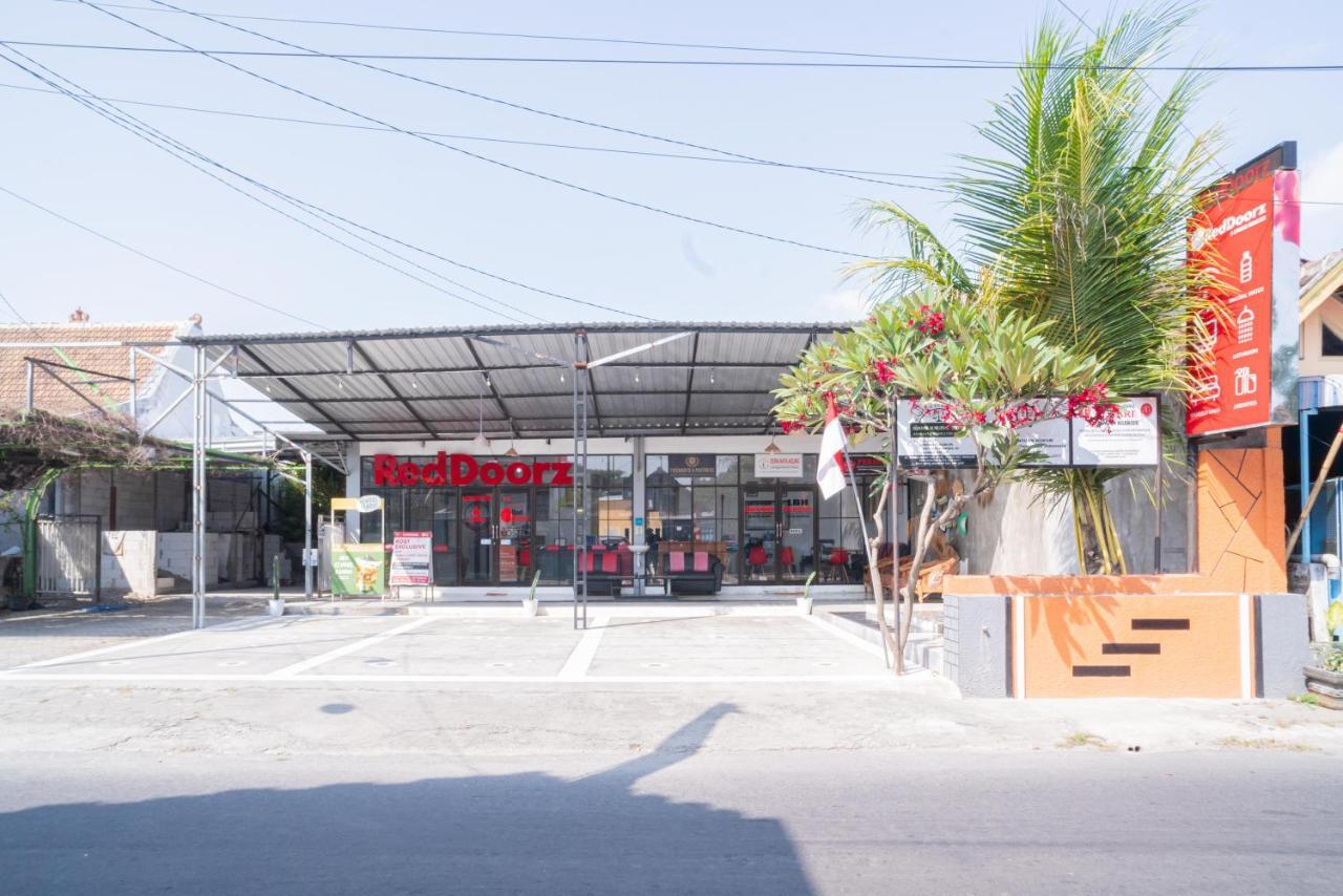 Hotel Reddoorz Syariah At Winong Nganjuk Extérieur photo
