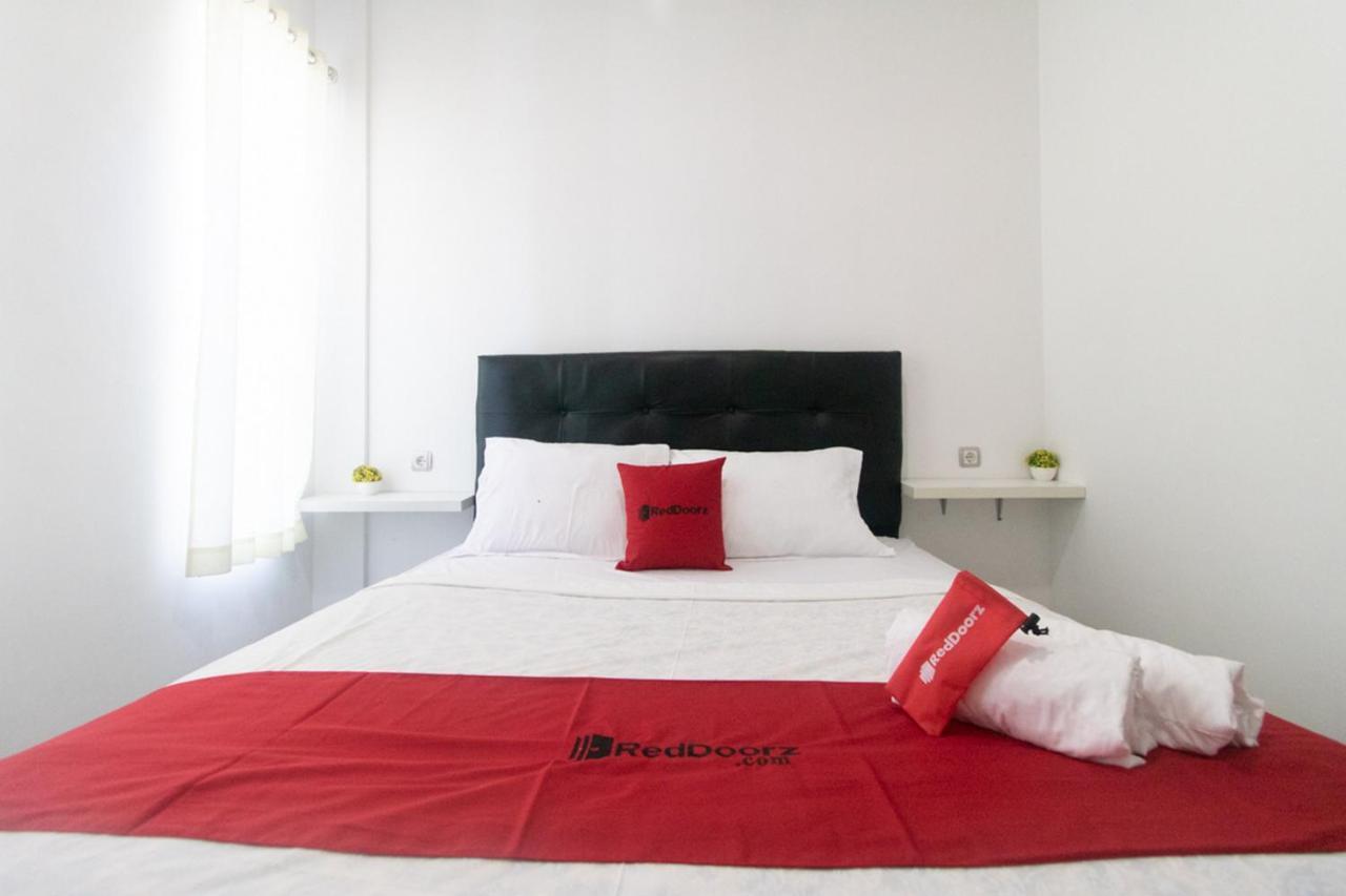 Hotel Reddoorz Syariah At Winong Nganjuk Extérieur photo